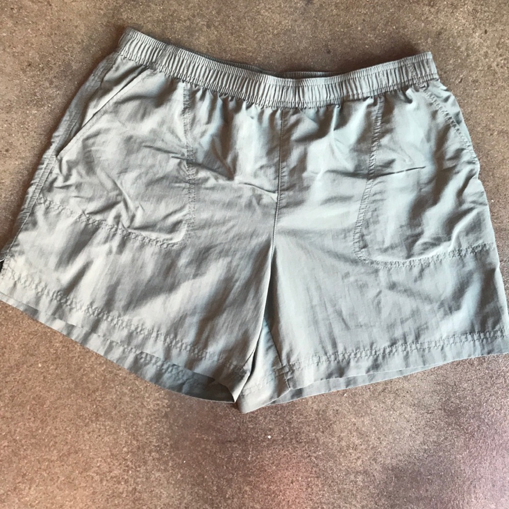 Columbia Olive Green Shorts